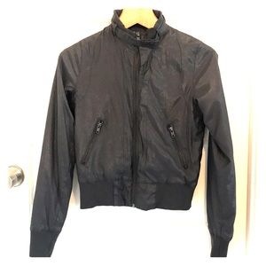 IRIS Women’s light jacket. Size M, fits Petite Sm.